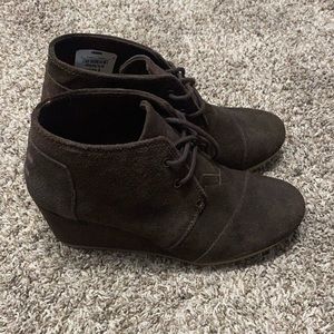 NEW TOMS Ankle Wedge Booties size 8.5